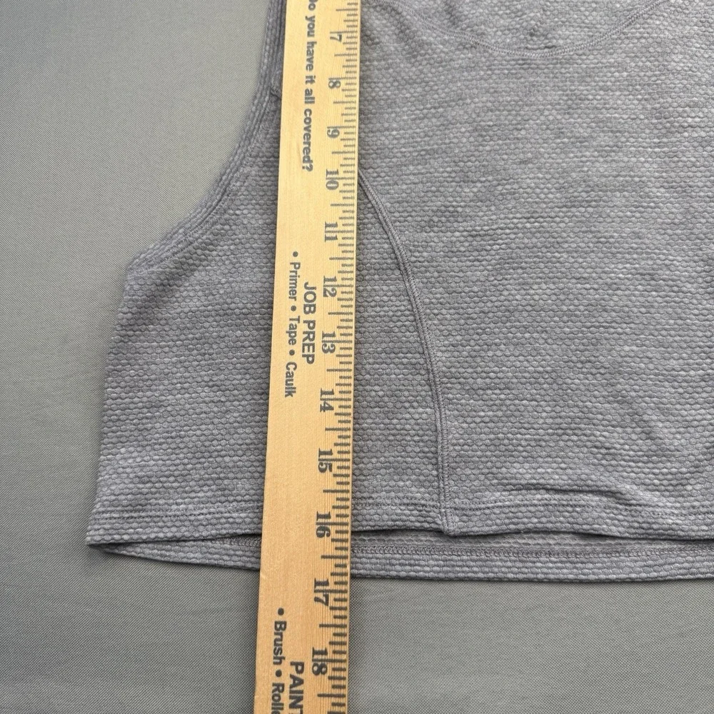 Lululemon Woman's Racerback Swiftly Tech Textures Sports Bra Gray Top Size L